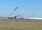 Tras 25 años desmontan los aerogeneradores de "La Rotonda de los molinos"