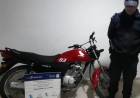Detienen en Villa Arias a un hombre por andar en una moto denunciada como robada