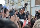 Con cánticos contra "la casta", la caravana de Milei pasó por Punta Alta