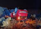 Una mujer fue hospitalizada tras volcar su auto en la ruta 229