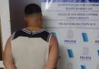 Un motociclista iba en contramano, cuando lo interceptaron tenía marihuana y cocaína
