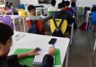 Prohíben por ley que los alumnos usen teléfonos celulares en las escuelas primarias bonaerenses