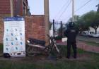 Dos delincuentes menores a bordo de una moto robada, chocaron cuando huían de la Policía