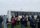 En medio de la polémica por el 127 por ciento de aumento, un colectivo de la Línea 319 se quedó en la ruta