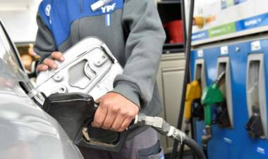 Este sábado aumentan los combustibles