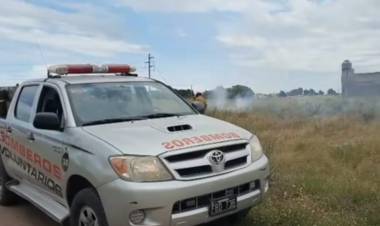 Un incendio forestal causó la destrucción de un quincho