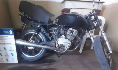 Se encontró en un allanamiento un ciclomotor que había sido robado