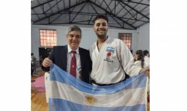 El Puntaltense Gonzalo Aguilar obtuvo dos medallas en el Torneo Rioplatense de Karate realizado en Concordia