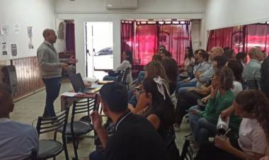 Se realizó una capacitación en favor de los derechos de los vecinos con discapacidad