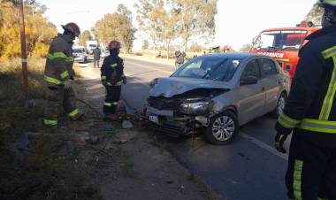 Un auto sufrió un despiste en la ruta 229