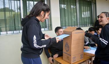 Más de un millón de jóvenes de 16 y 17 años están habilitados para votar por primera vez