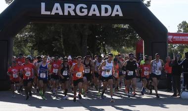 Se disputó la VIII Media Maratón de la Infantería de Marina