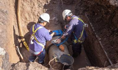 Reparación del acueducto Paraje Mirasoles en Planta Grünbein