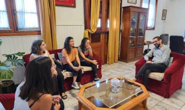 Se realizó el encuentro entre integrantes de Nudo a Nudo y el Intendente Aristimuño