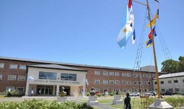 Continúa abierta la inscripción para el CUIM en la Escuela de Suboficiales de la Armada