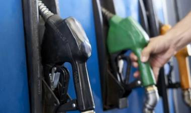 El Gobierno Nacional prevé aumentar el impuesto a los combustibles