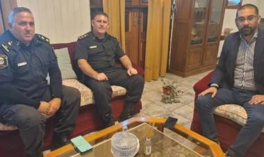 El Intendente Municipal Aristimuño se reunió con las autoridades policiales