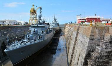 Un operario se accidentó en el Dique N°1 de la Base Naval Puerto Belgrano