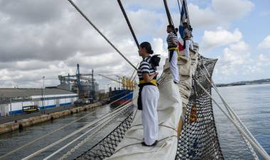 Recife recibió a la fragata ARA “Libertad”