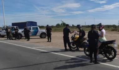 Desbaratan encuentros clandestinos de motos en Punta Alta