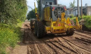 El Municipio de Coronel Rosales comenzó con las tareas de mantenimiento de calles