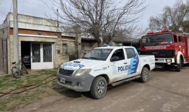 Principio de incendio en una vivienda en Pilcomayo 79