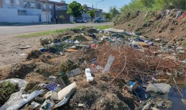 Mayores acciones contra quienes arrojen basura en caminos rurales de Coronel Rosales