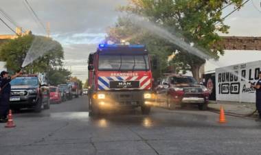Bomberos Voluntarios de Punta Alta sumó una autobomba