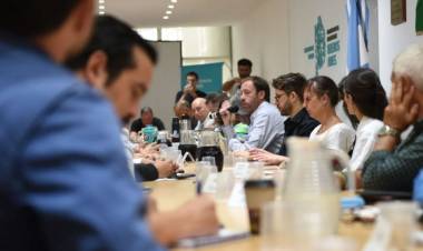 Paritarias bonaerenses: docentes rechazaron una oferta del 2,5 por ciento de aumento en julio 2026