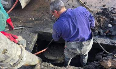El Municipio avanza con reparaciones por hundimientos y releva nuevos sectores afectados