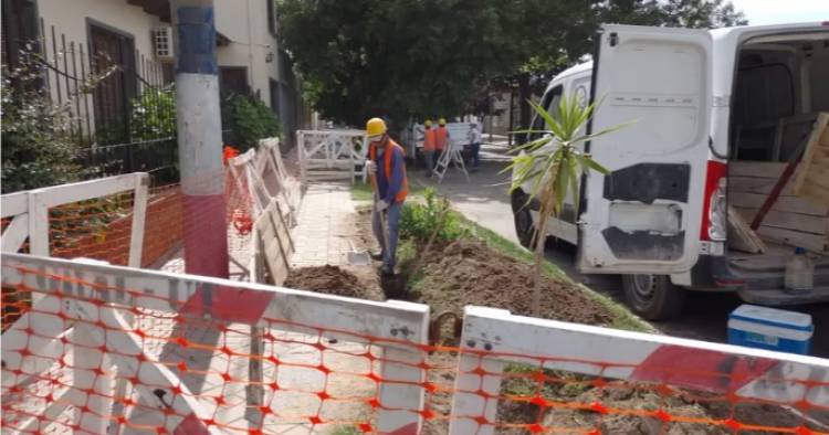 Provincia inició la obra de recambio de redes de agua potable en Coronel Rosales