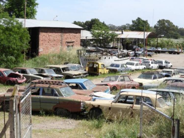 El Municipio llevará a remate más de 20 vehículos en desuso ubicados en Corralón de 12 de mayo