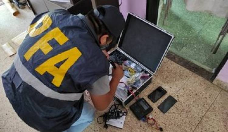 Puerto Belgrano: Se realizó un allanamiento y secuestro de material que contenía Pornografía Infantil
