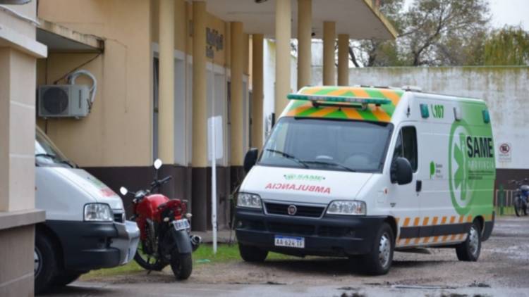 Una mujer fue embestida por un vehículo y la trasladaron al hospital