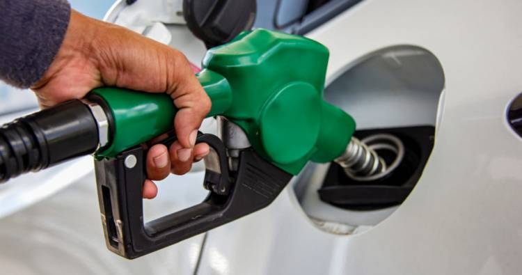 Cuánto aumentarán los combustibles entre abril y agosto de 2023