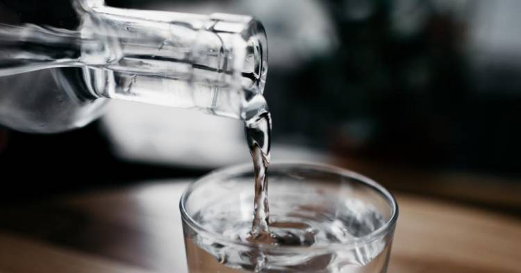 El agua deberá ser gratis en bares y boliches de la Provincia de Buenos Aires