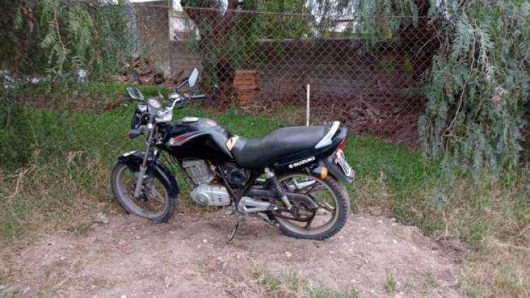 Encuentran en un descampado una moto que había sido denunciada como robada 