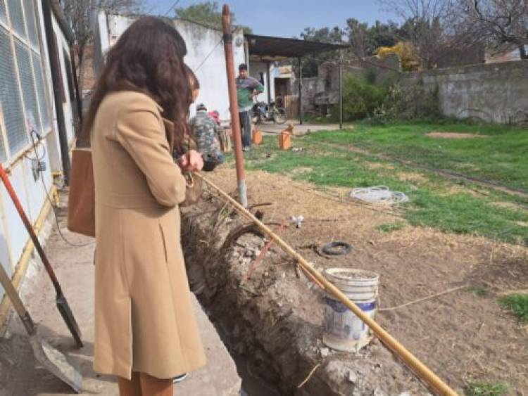 El Municipio de Coronel Rosales comenzó obra de mejoras en la Escuela Primaria N°3