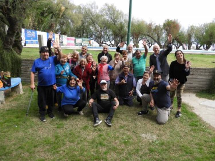 El Intendente Uset participó del cierre de actividades con adultos mayores en la semana de la primavera