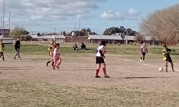 Se jugó la fecha 2 del Torneo de Fútbol Femenino Formativo en el Polideportivo Municipal