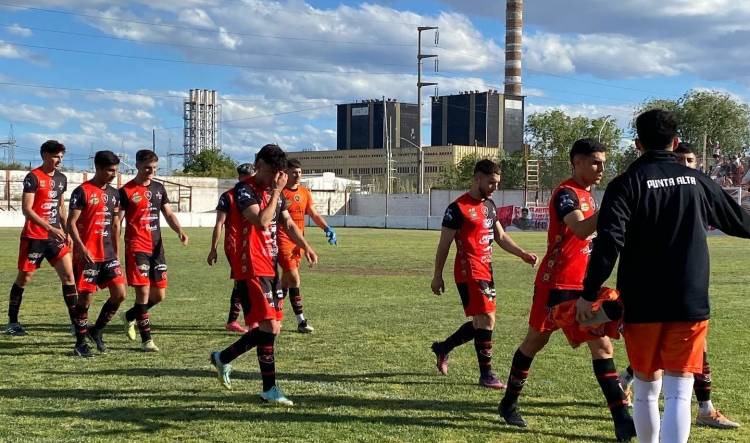 Regional Amateur: Sporting cayó 1 a 0 ante Huracán en el debut de la edición 2023/24