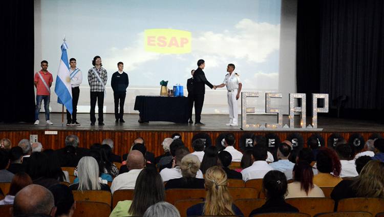Egresaron alumnos de la Escuela de Aprendices Operarios
