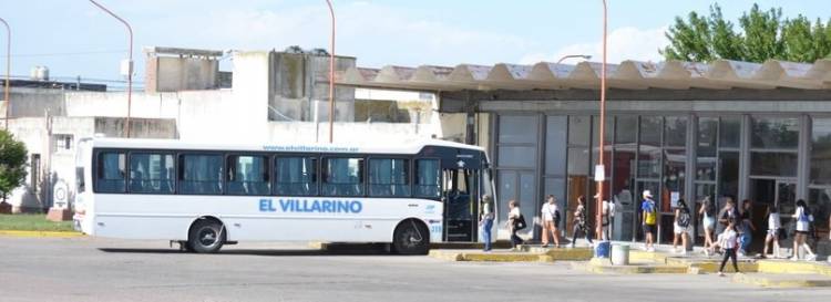 Aumenta el valor del pasaje de la línea 319 y las críticas del servicio también aumentan