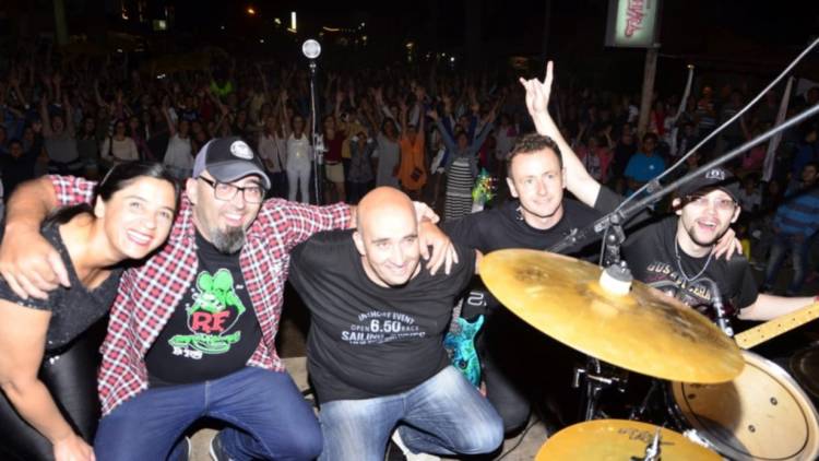 Este sábado ZOOM, la banda tributo a Soda Stereo y Gustavo Cerati se presentará en Pehuen Co