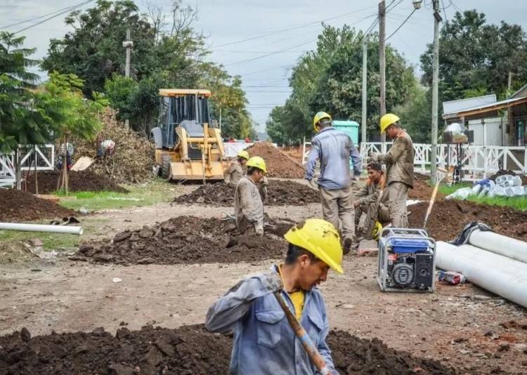Más de 1,5 millones de personas no tienen acceso a agua, gas y cloaca en el país