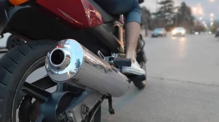 Se triplicarán las sanciones por ruidos molestos, escapes o picadas en cercanías a espacios públicos