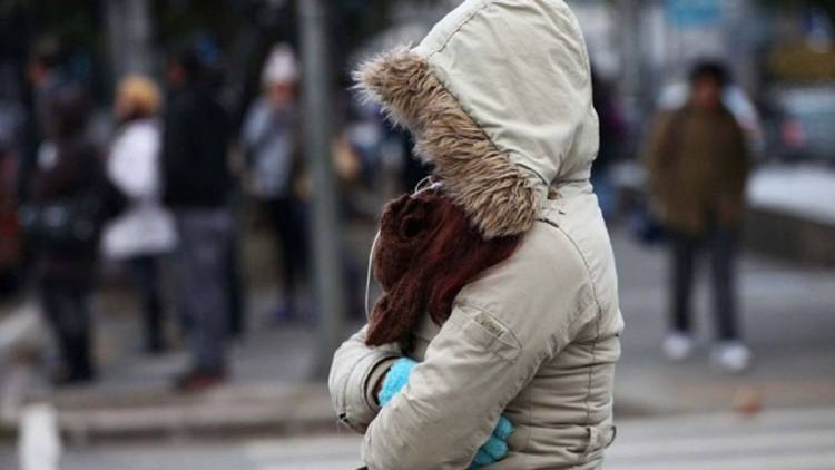 Ola de frío: rige una alerta por bajas temperaturas en Coronel Rosales y la zona