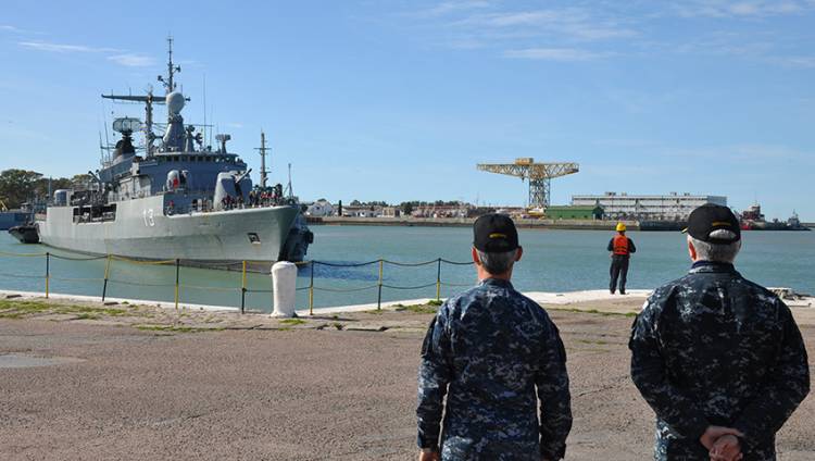 El destructor ARA “Sarandí” arribó a la Base Naval Puerto Belgrano