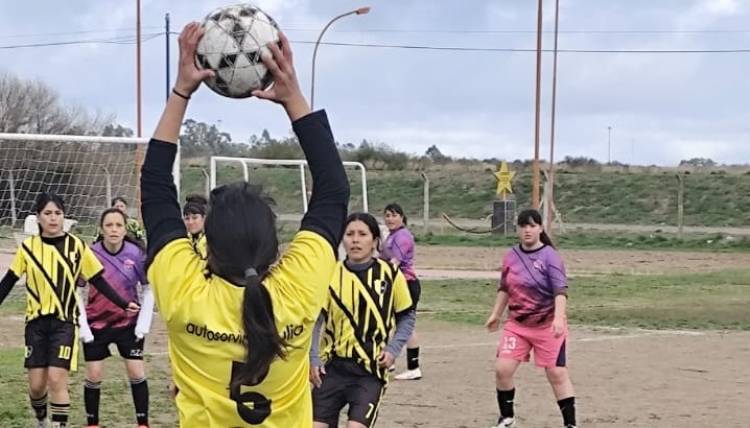 Comienza a jugarse el Torneo Clausura de Fútbol Femenino de Punta Alta 2024 "Matilde Martínez"