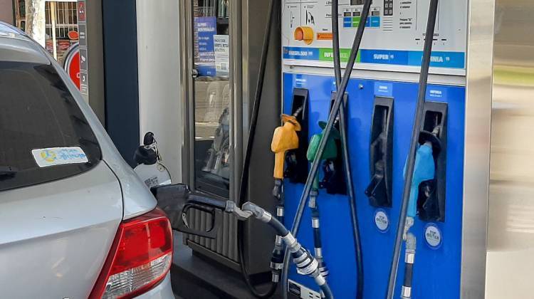 Noviembre llegó con un aumento en los combustibles, así están los valores en Punta Alta